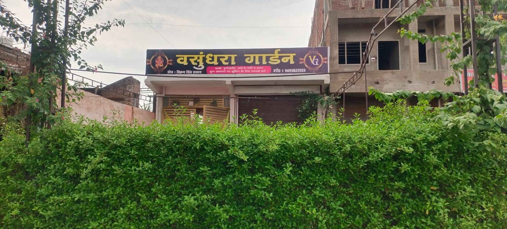 Vasundhara Garden Hotel Pukhrayan Exterior foto